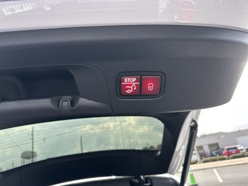 Used 2025 Mercedes-Benz GLE 53 AMG GLE 53 AMG image 19