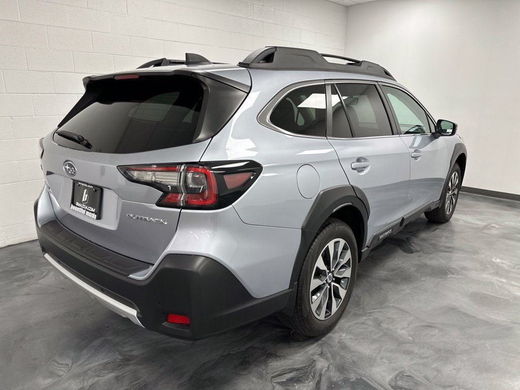 Used 2024 Subaru Outback Limited AWD/4WD image 6