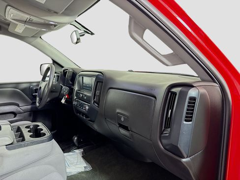 Used 2018 Chevrolet Silverado 1500 Custom w/ Custom Value Package AWD/4WD image 28