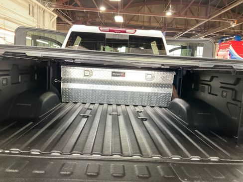 Used 2022 Chevrolet Silverado 3500 High Country w/ Z71 Off-Road Package AWD/4WD image 25