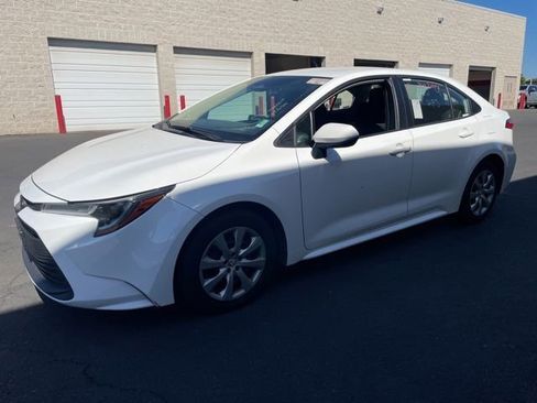 Used 2024 Toyota Corolla LE FWD image 4