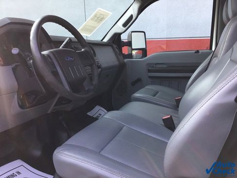 Used 2015 Ford F250 XL w/ Snow Plow Prep Package image 31