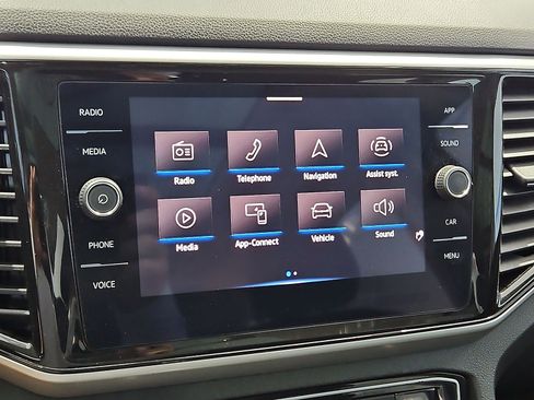 Certified 2023 Volkswagen Atlas SE FWD image 19