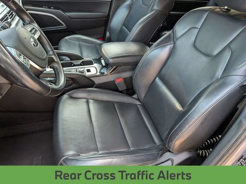 Used 2020 Kia Telluride LX AWD/4WD image 15