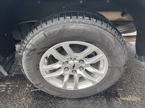 Used 2019 Chevrolet Silverado 1500 RST image 24