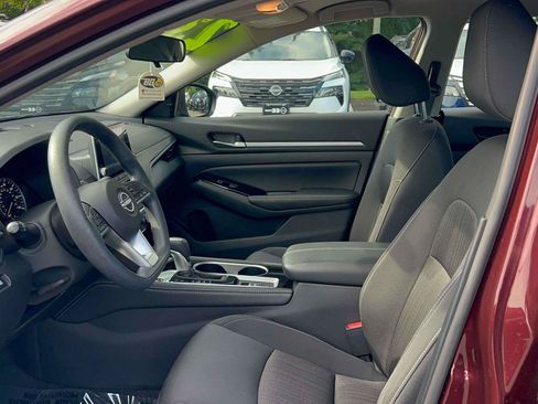 Used 2023 Nissan Altima 2.5 SV AWD/4WD image 18