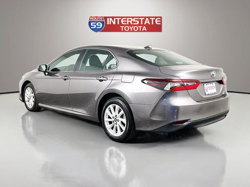 Used 2023 Toyota Camry LE image 5