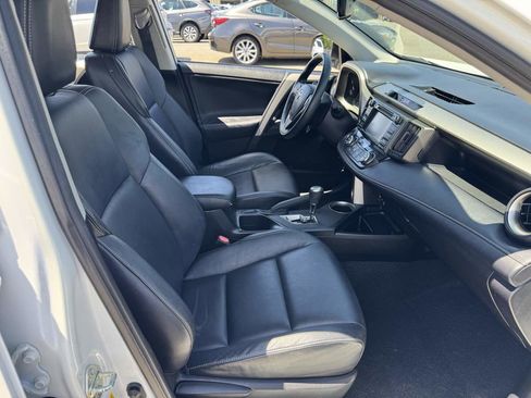 Used 2014 Toyota RAV4 Limited AWD/4WD image 14