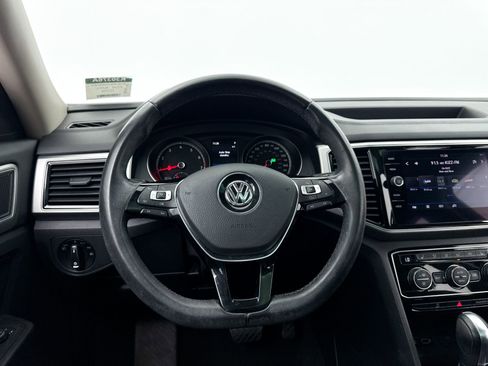 Used 2018 Volkswagen Atlas SEL image 4