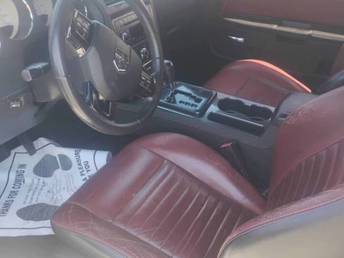Used 2013 Dodge Challenger SXT Plus RWD image 2