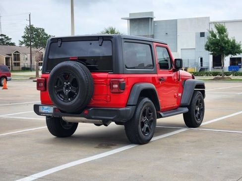 Used 2020 Jeep Wrangler Sport AWD/4WD image 5