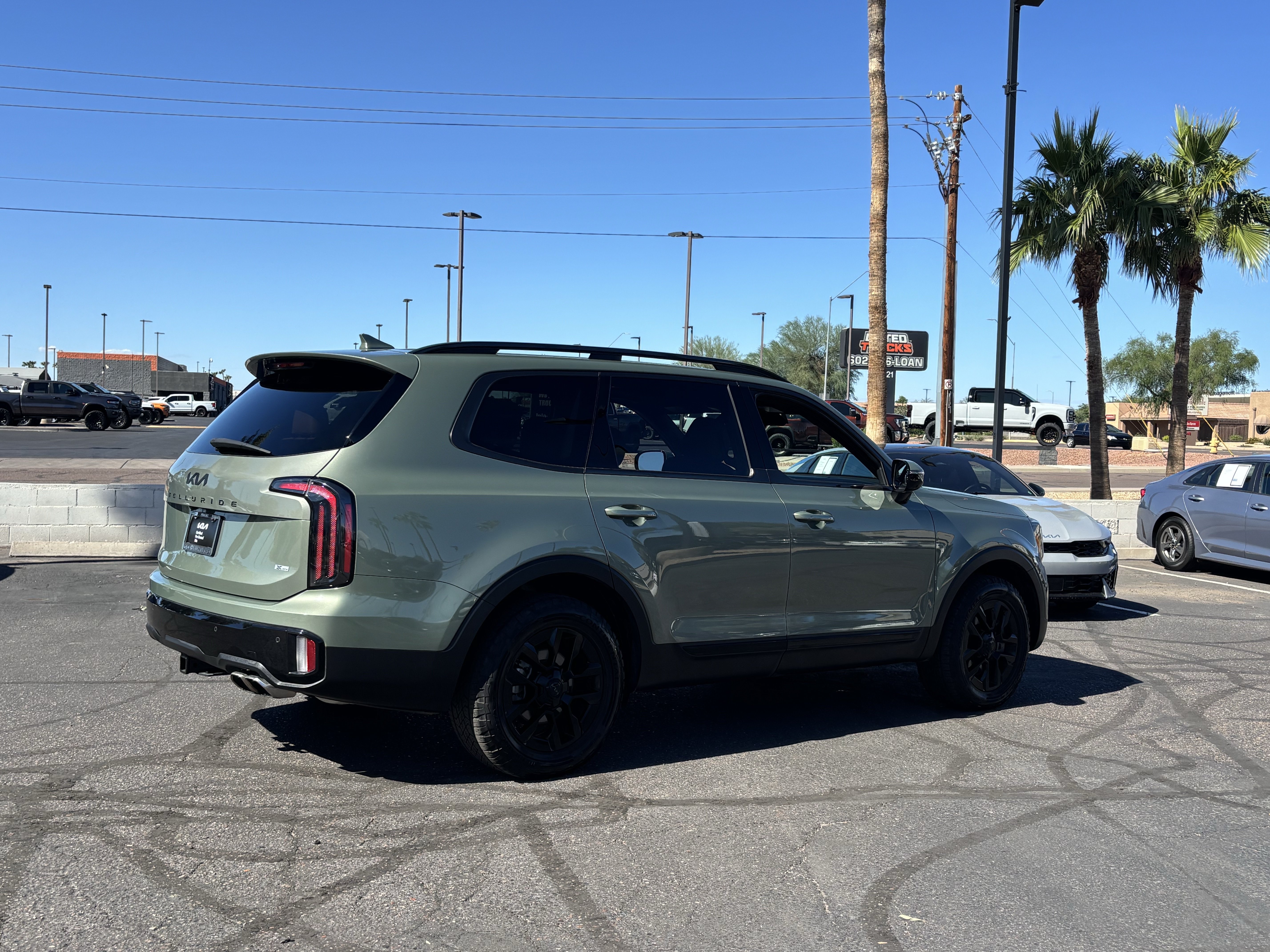 Certified 2025 Kia Telluride SX Prestige X-Pro AWD/4WD image 3