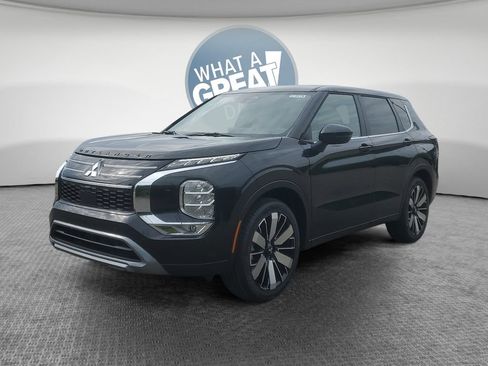 New 2026 Mitsubishi Outlander SE AWD/4WD image 8
