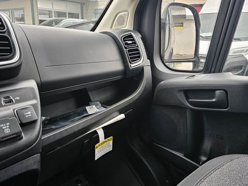 New 2025 RAM ProMaster 2500 w/ Quick Order Package 22G SLT image 23