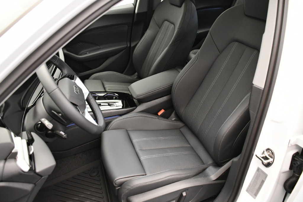 Used 2025 Audi A5 Premium Plus w/ Premium Plus AWD/4WD image 38