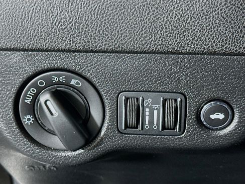 Used 2023 Dodge Charger SXT image 16