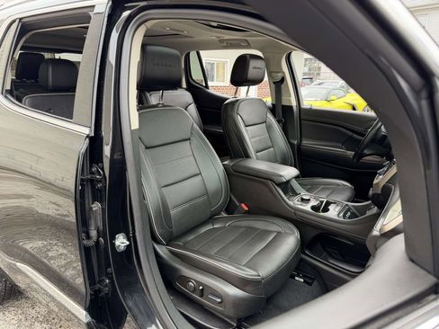 Used 2023 GMC Acadia Denali w/ Black Diamond Edition AWD/4WD image 11