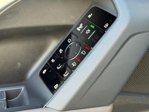 New 2025 Audi Q5 Premium Plus image 12