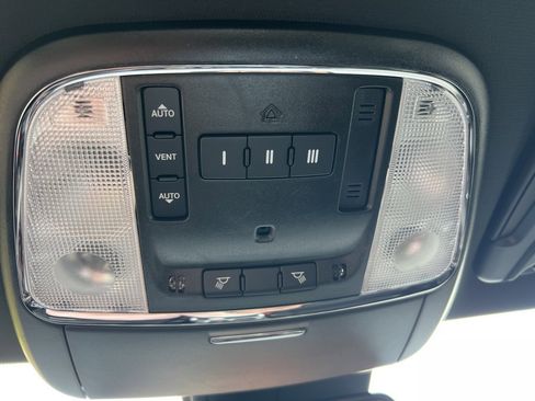 Used 2023 Dodge Charger Scat Pack image 25