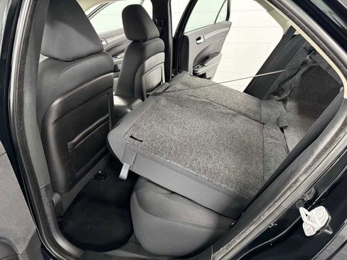 Used 2019 Chrysler 300 Touring w/ Sport Appearance Package image 13