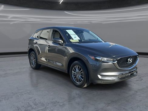 Used 2017 MAZDA CX-5 Touring w/ Preferred Equipment Package FWD image 2