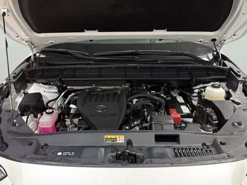 Used 2023 Toyota Highlander Platinum image 13