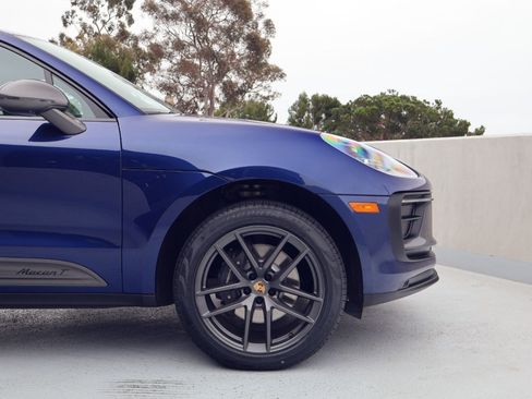 Certified 2023 Porsche Macan Turbo AWD/4WD image 11