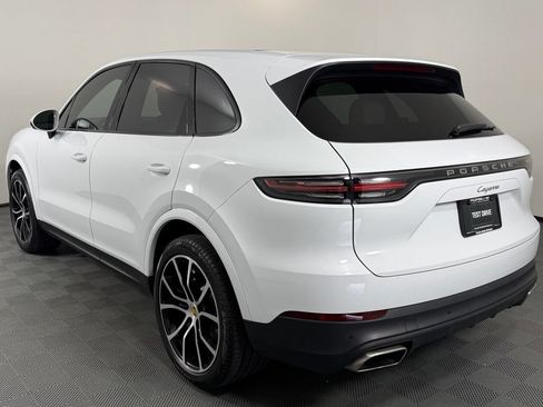 Used 2022 Porsche Cayenne AWD/4WD image 3