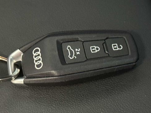 Used 2025 Audi SQ5 Premium Plus AWD/4WD image 28