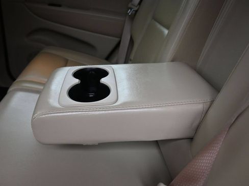 Used 2019 Jeep Grand Cherokee Limited AWD/4WD image 34