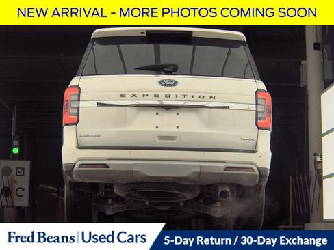 Used 2023 Ford Expedition Max Limited image 9