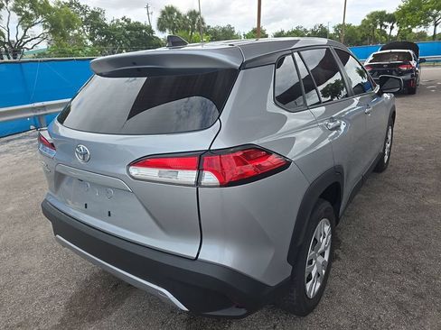 Used 2024 Toyota Corolla Cross L FWD image 6