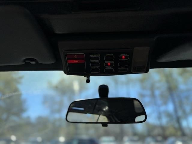 Used 1992 BMW 325i Convertible RWD image 32