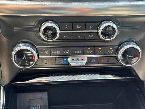 Used 2022 Ford F150 Lariat w/ Equipment Group 501A Mid AWD/4WD image 25
