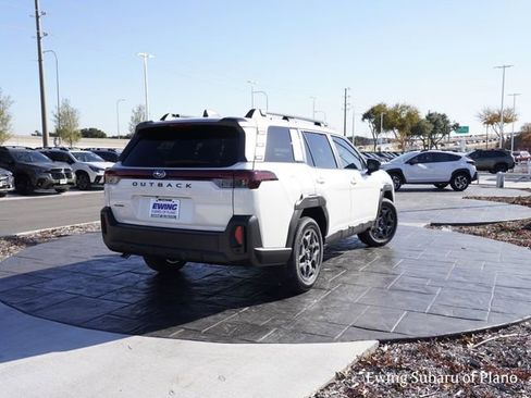 Used 2026 Subaru Outback Premium image 5