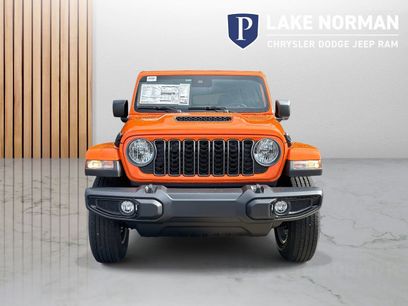 New 2025 Jeep Gladiator Sport