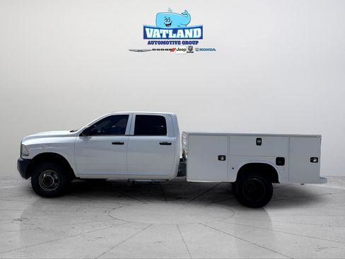 Used 2016 RAM 3500 Tradesman w/ Ambulance Prep Group RWD image 25