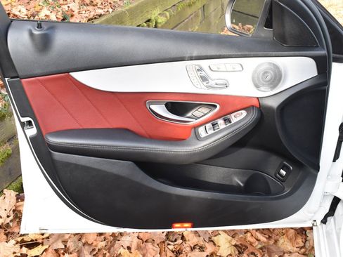 Used 2021 Mercedes-Benz C 300 4MATIC Sedan image 17