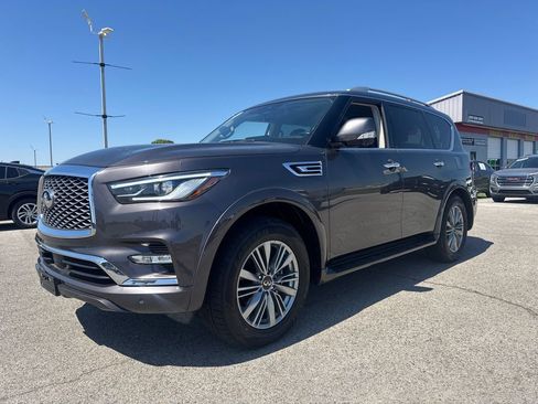 Used 2024 INFINITI QX80 Luxe AWD/4WD image 2
