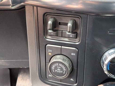 Used 2025 Ford F150 Lariat w/ Equipment Group 501A Mid AWD/4WD image 26