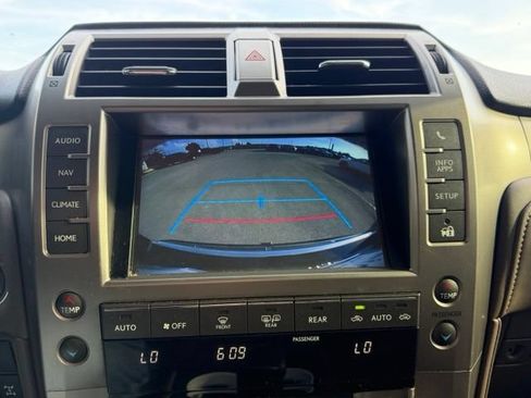 Used 2017 Lexus GX 460 Premium AWD/4WD image 24