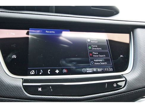 New 2025 Cadillac XT6 Luxury image 18