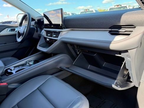 New 2026 Ford Explorer Active w/ Active Comfort Package image 12