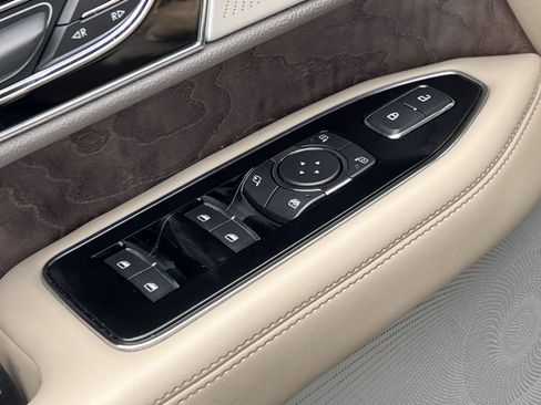 Used 2022 Lincoln Navigator L Reserve AWD/4WD image 19