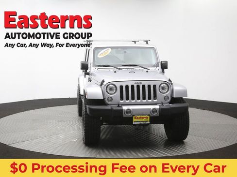 Used 2017 Jeep Wrangler Unlimited Sahara w/ Max Tow Package AWD/4WD image 54