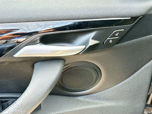 Used 2019 BMW X1 xDrive28i image 19