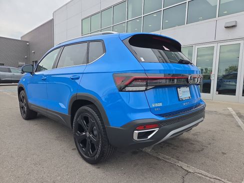 New 2026 Volkswagen Taos SEL AWD/4WD image 10
