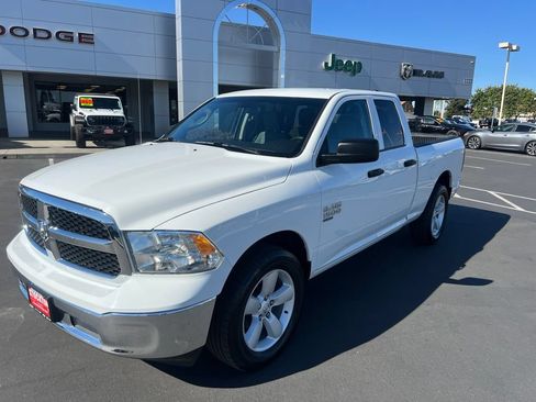 Used 2024 RAM 1500 Classic SLT AWD/4WD image 6