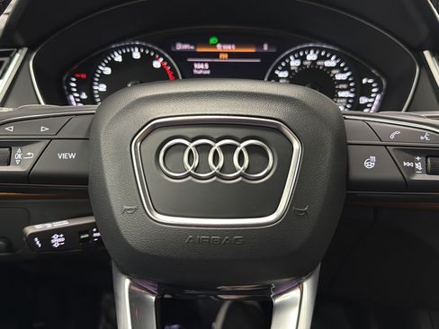 Used 2023 Audi Q5 2.0T Premium w/ Convenience Package AWD/4WD image 16