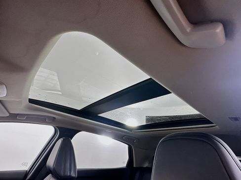 Used 2024 Nissan Ariya AWD image 26